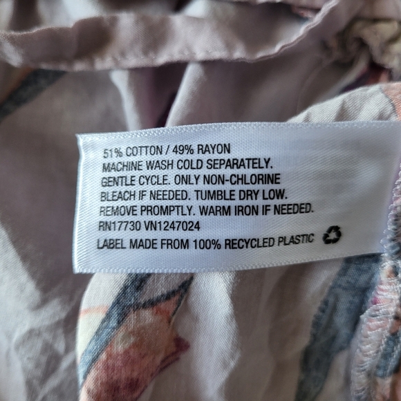 A New Day Floral V-Neck Women's Top - Pink and Purple, Size Medium - Picture 4 of 4